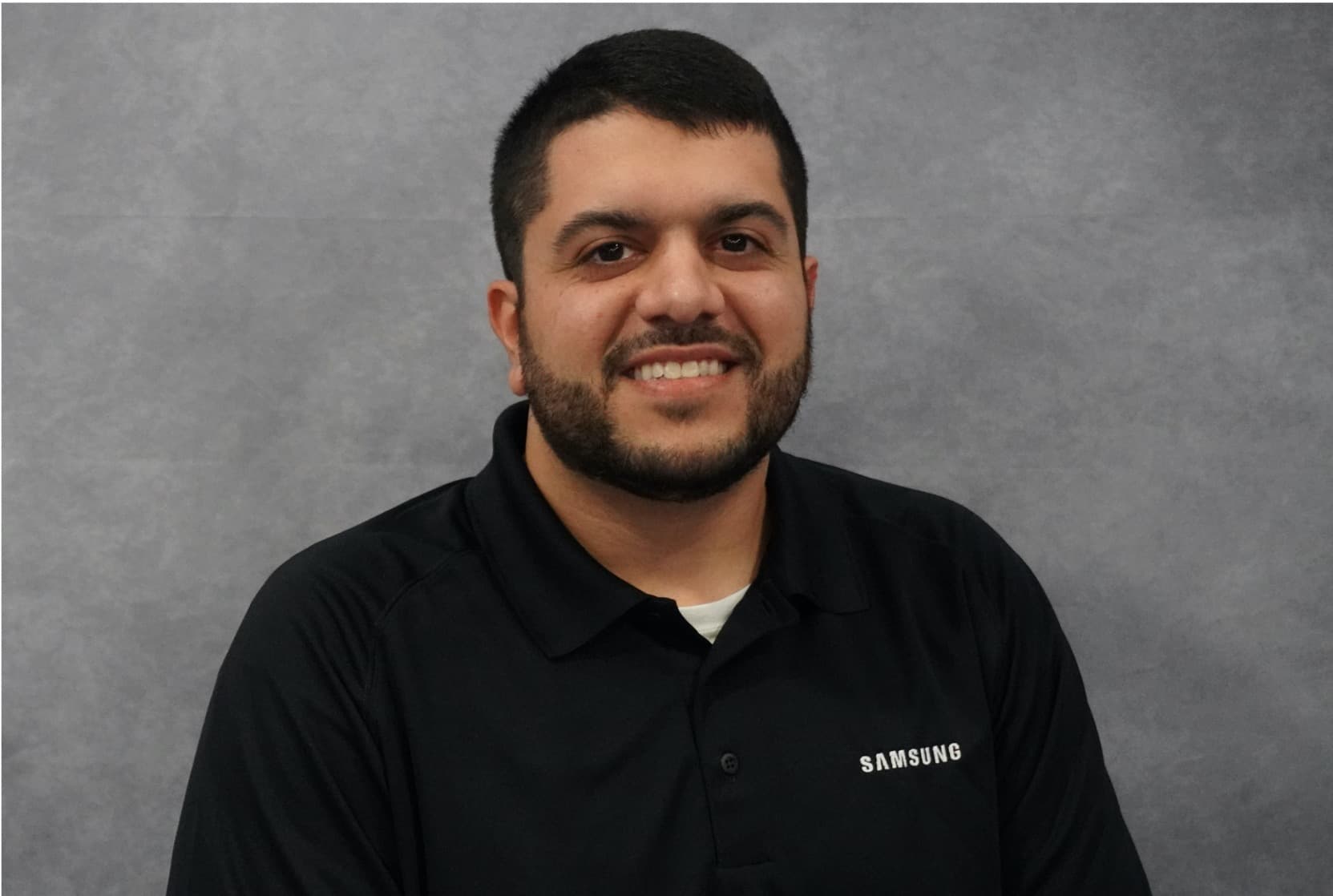 Daniel Ferrena in a Samsung professional headshot